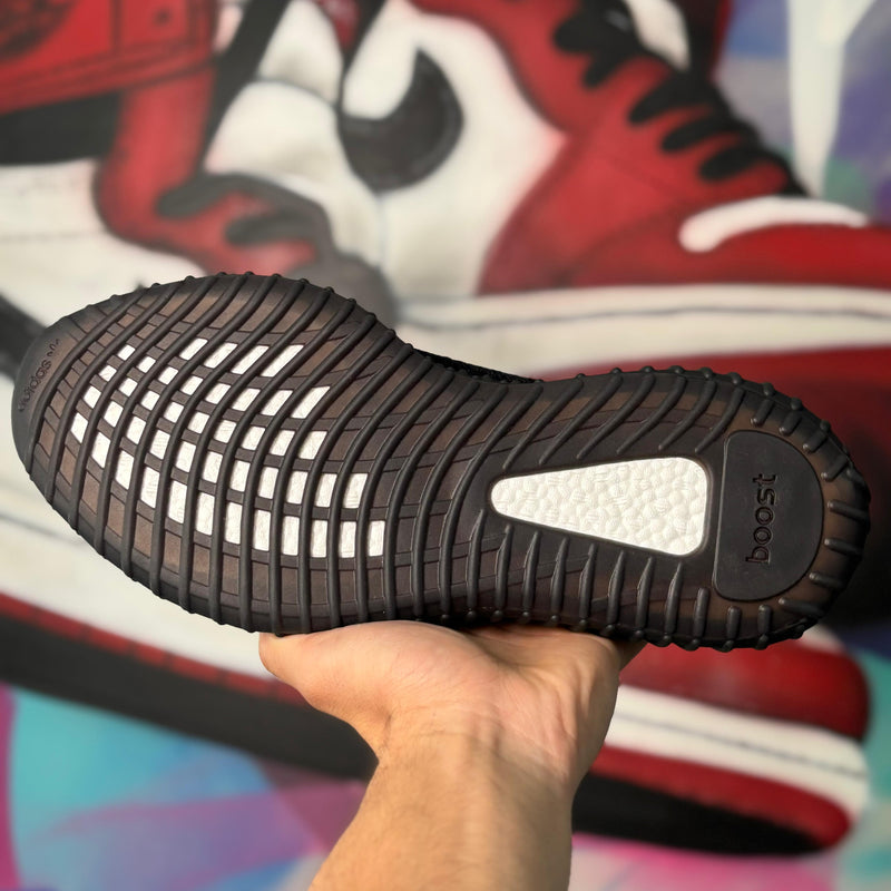 Tênis Adidas Yeezy Boost 350 V2 'Bred' (Pronta Entrega)