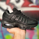 Tênis Nike Air Max 95 Essential Triple Black (Pronta Entrega