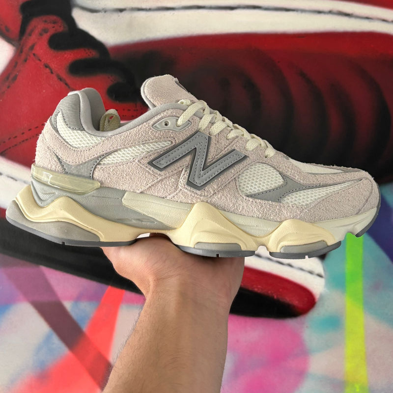 Tênis New Balance 9060 Suede Pack Sea Salt (Pronta Entrega)