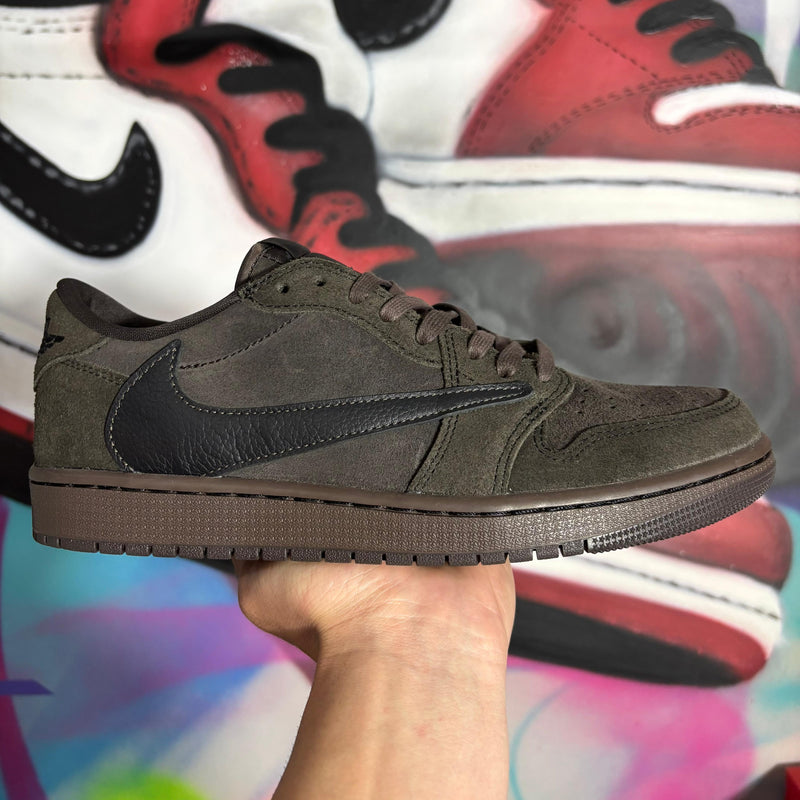 Travis Scott x Air Jordan 1 Low OG SP Velvet Brown (Pronta Entrega)