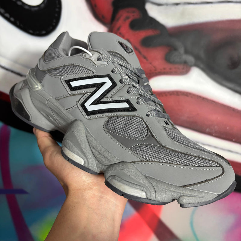New Balance 9060 Team Away Grey (Pronta Entrega)