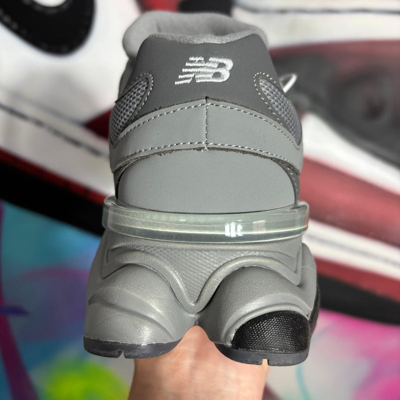 New Balance 9060 Team Away Grey (Pronta Entrega)